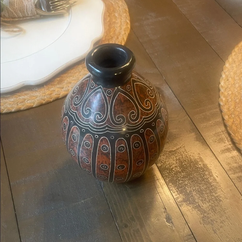 Hand-Painted signed Nicaraguan Orange and Black Decorative Ceramic Vase
